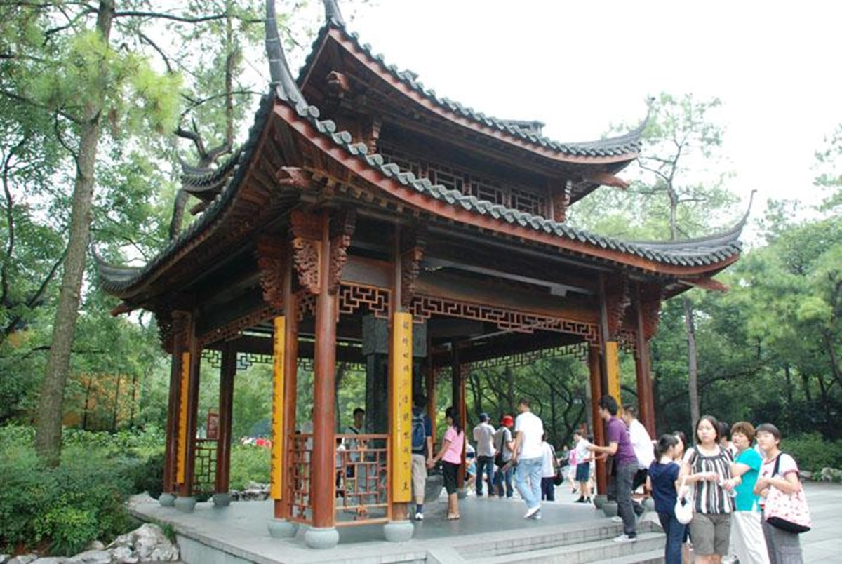  معبد لینگین