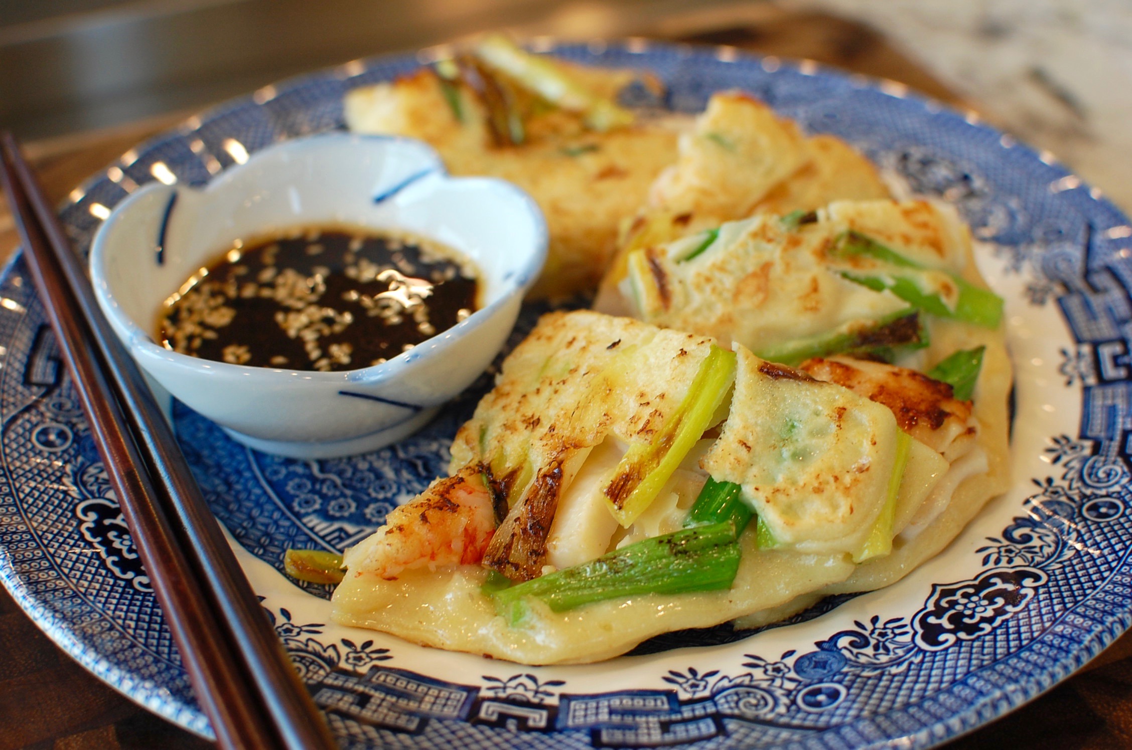 (Haemul Pajeon (seafood vegetable pancake