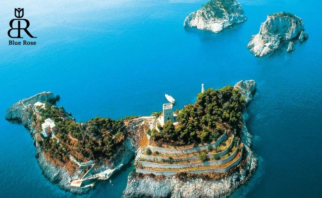 جزایر زنجیره‌ای ساحل آمالفی در ایتالیا