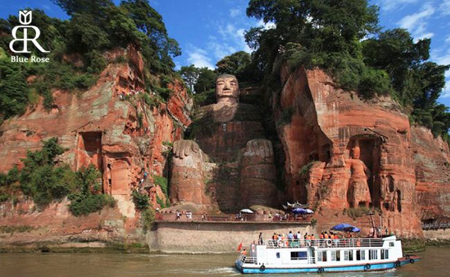 سفر با قایق به بودای بزرگ لشان چین 