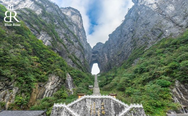 جاذبه‌های دروازه‌ی بهشت در چین