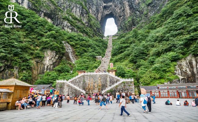سفر به دروازه‌ی بهشت در چین