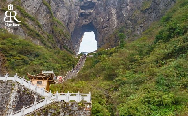 آشنایی با دروازه‌ی بهشت در چین
