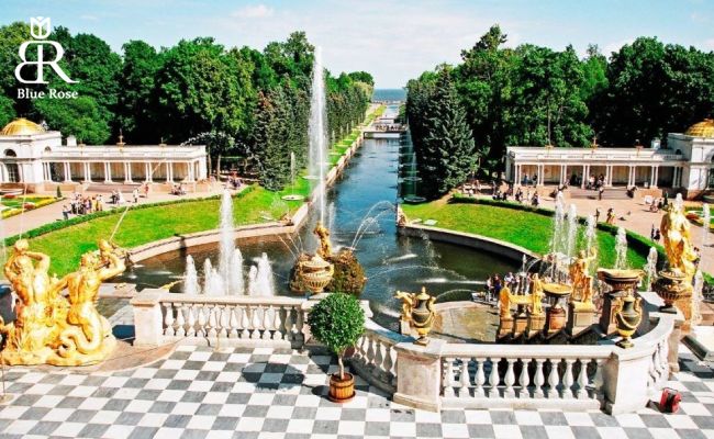 راهنمای بازدید از کاخ پترهوف در سن پترزبورگ