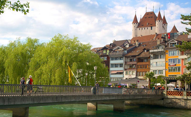 شهر زیبای اینترلاکن در سوئیس