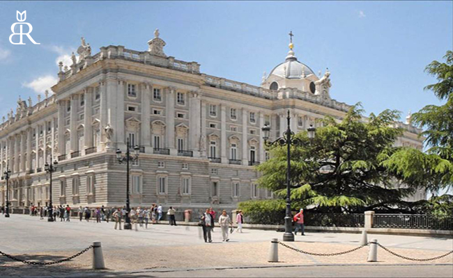 جاذبه کاخ سلطنتی اسپانیا 