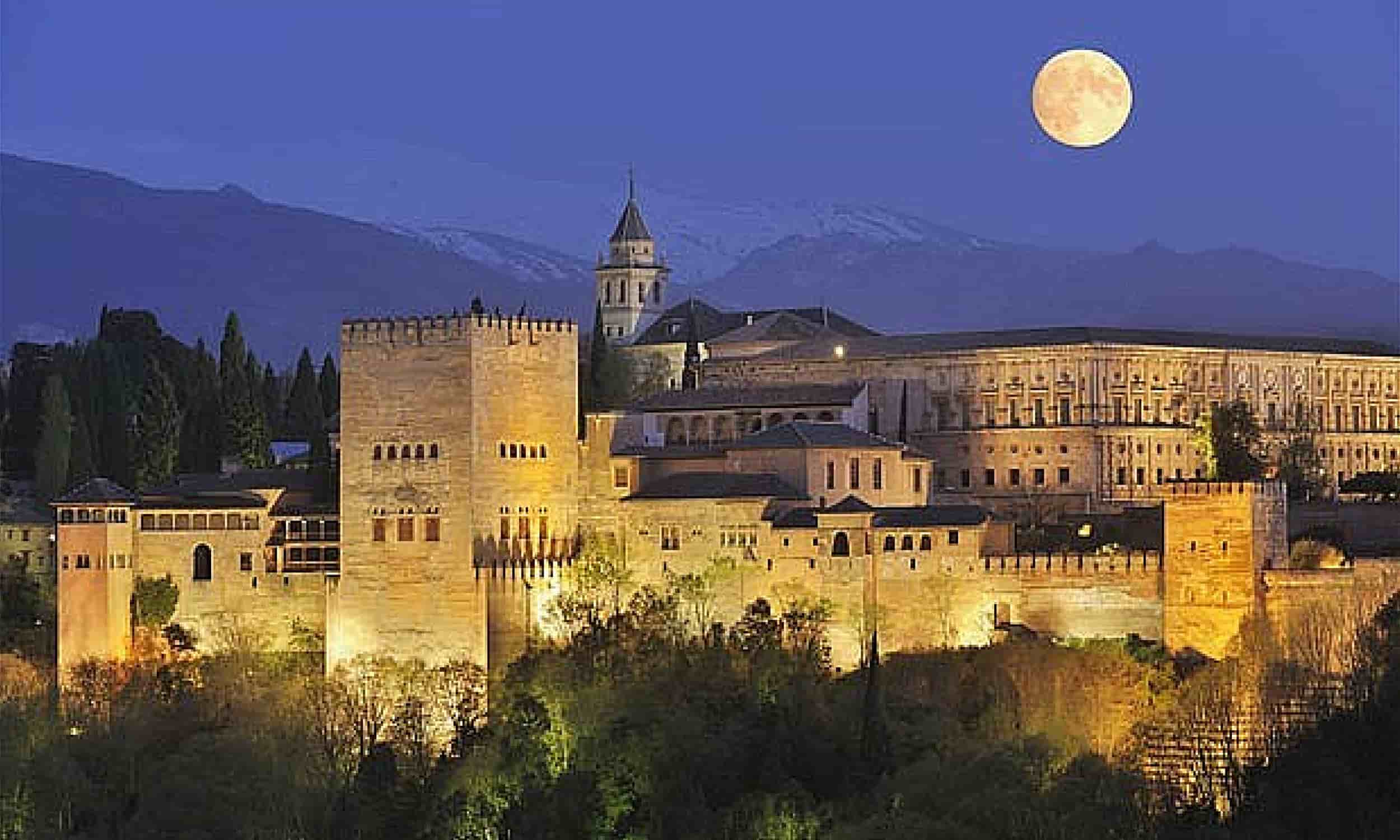 قصر و قلعه الحمرا اسپانیا