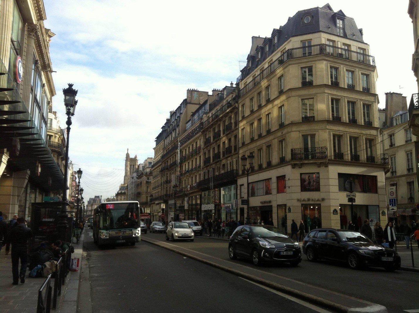 خیابان ریوولی پاریس