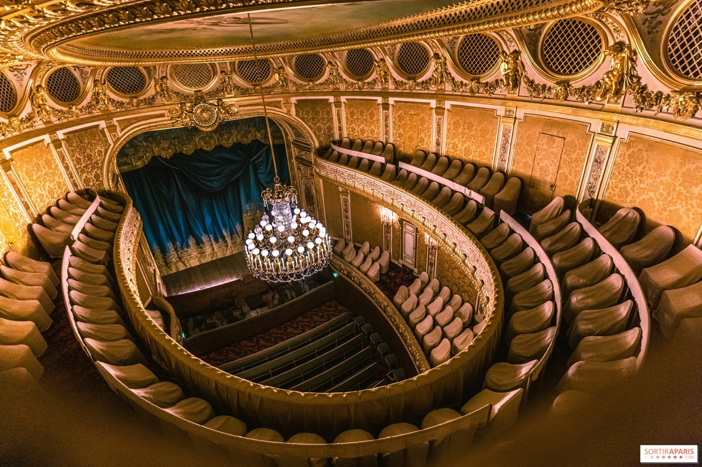 تئاتر سلطنتی کاخ فونتن بلو