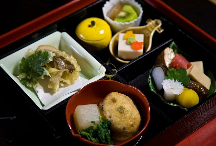 تجربه خوردن غذاهای آب پز بودایی در ژاپن